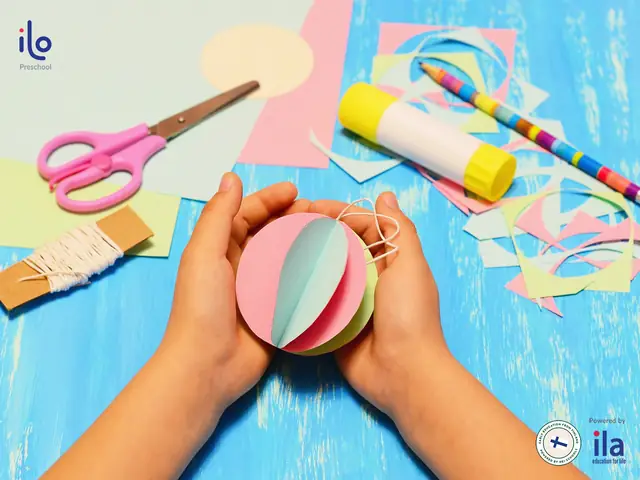 Cách Làm Đồ Chơi Cho Trẻ Mầm Non Bằng Phế Liệu Độc Đáo - Web Ilo