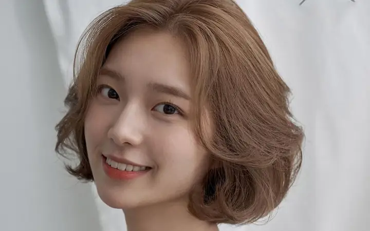 Những Mẫu Tóc Ngắn Cho Bé Gái 12 Tuổi Đẹp Nhất