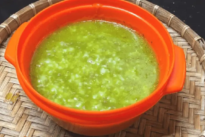 Cháo Gà Cho Bé Với Mồng Tơi