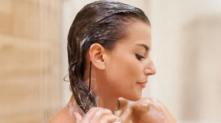 Hình Ảnh Cho Sản Phẩm Dưỡng Tóc Uốn Vào Nếp: Hình Ảnh Cho Sản Phẩm Dưỡng Tóc Uốn Vào Nếp: