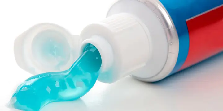 Kem Đánh Răng Làm Se Khít Lỗ Chân Lông Như Thế Nào? Kem Đánh Răng Làm Se Khít Lỗ Chân Lông Như Thế Nào?