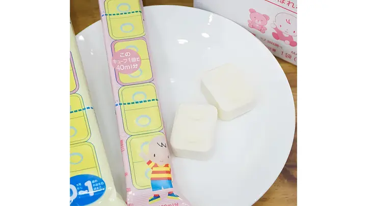 So Sánh Sữa Meiji Dạng Thanh Với Sữa Meiji Dạng Hộp Thiếc