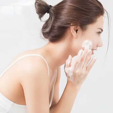 Top 5 Sữa Rửa Mặt Dược Mỹ Phẩm An Toàn Cho Làn Da Top 5 Sữa Rửa Mặt Dược Mỹ Phẩm An Toàn Cho Làn Da