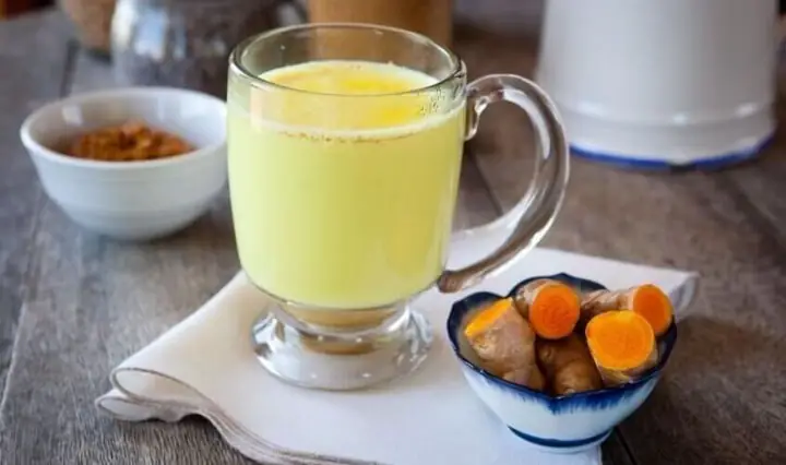 2đối Tượng Không Nên Uống Tinh Bột Nghệ Với Sữa Tươi? 2đối Tượng Không Nên Uống Tinh Bột Nghệ Với Sữa Tươi?