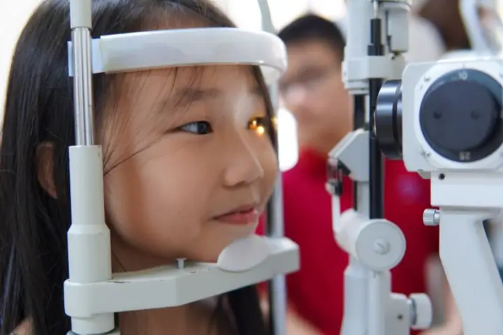 Trầy Xước Giác Mạc Ở Trẻ Có Thể Điều Trị Như Thế Nào? Trầy Xước Giác Mạc Ở Trẻ Có Thể Điều Trị Như Thế Nào?