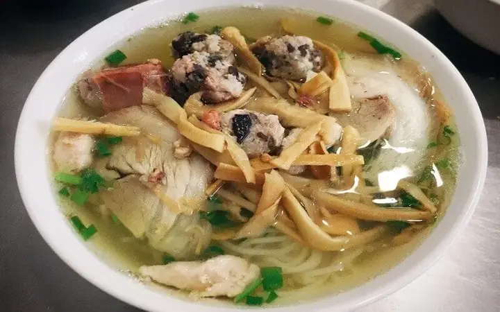 Bún Mọc Hàng Lược – Vị Giác Của Thời Gian