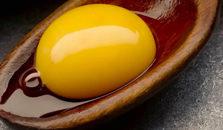 Lòng Đỏ Trứng Gà Ngâm Mật Ong Và Những Tác Dụng Thần Kỳ Đối Với ... Lòng Đỏ Trứng Gà Ngâm Mật Ong Và Những Tác Dụng Thần Kỳ Đối Với ...