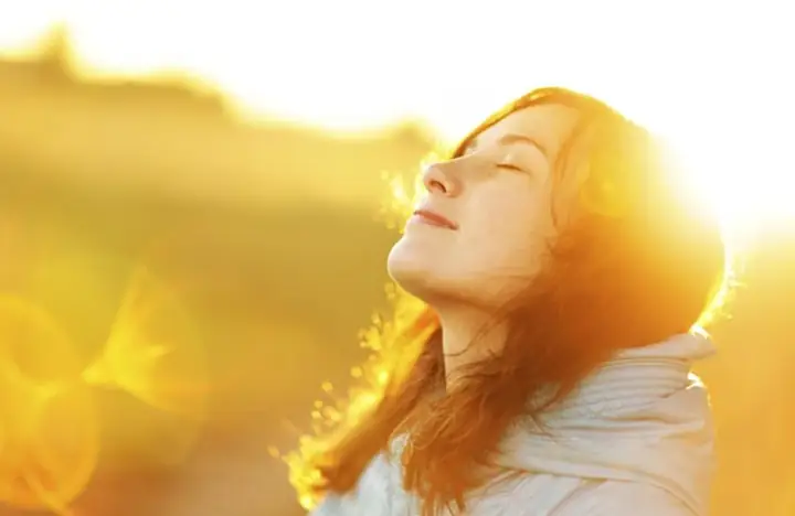 Bổ Sung Vitamin D3 Cho Mẹ Sau Sinh Bằng Việc Tắm Nắng