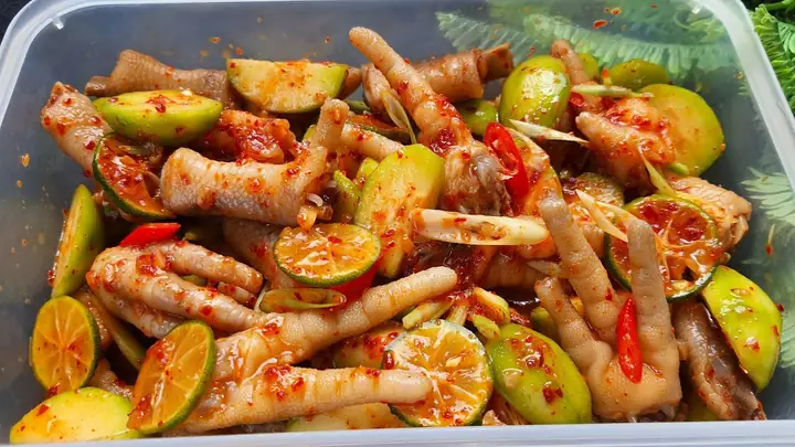 Chân Gà Sốt Thái