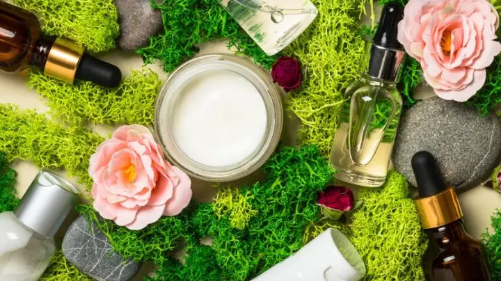 Bôi Serum Trước Hay Kem Dưỡng Trước Để Đạt Hiệu Quả Tối Ưu?