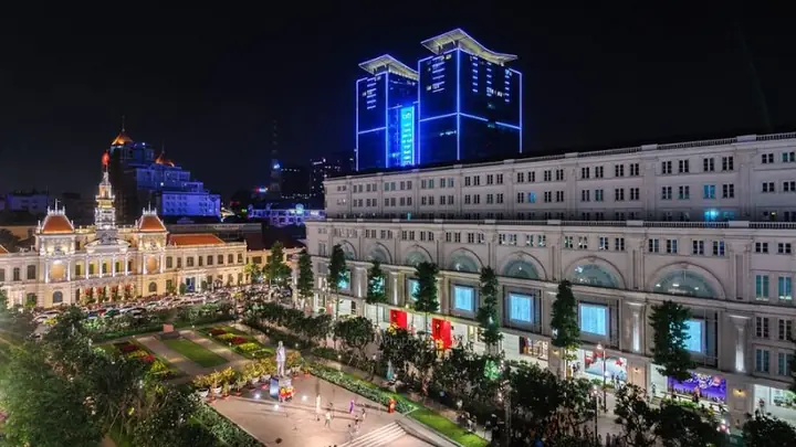 Phố Đi Bộ Nguyễn Huệ