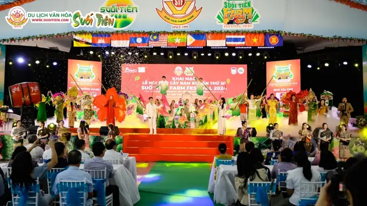 Công Viên Văn Hóa Suối Tiên