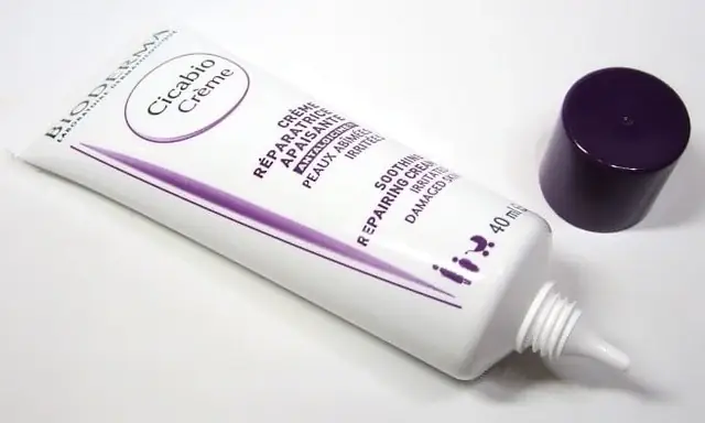 Top 10 Kem Dưỡng Ẩm Cho Da Nhạy Cảm Lành Tính, Không Gây Kích Ứng Được Tìm Mua Nhiều