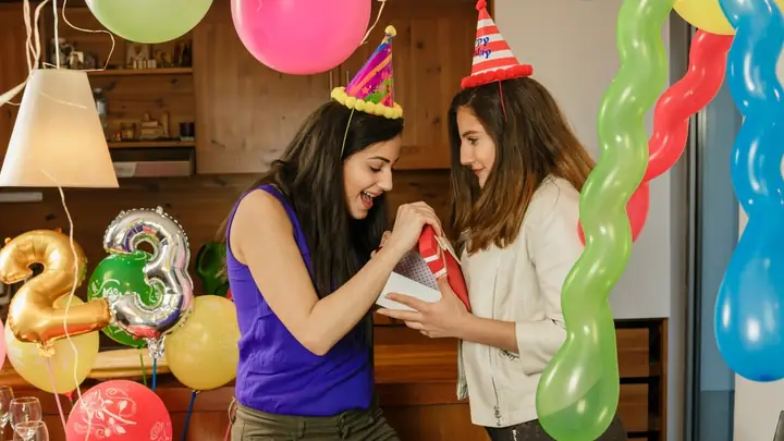 Lời Chúc Mừng Sinh Nhật Bạn Thân Là Con Gái