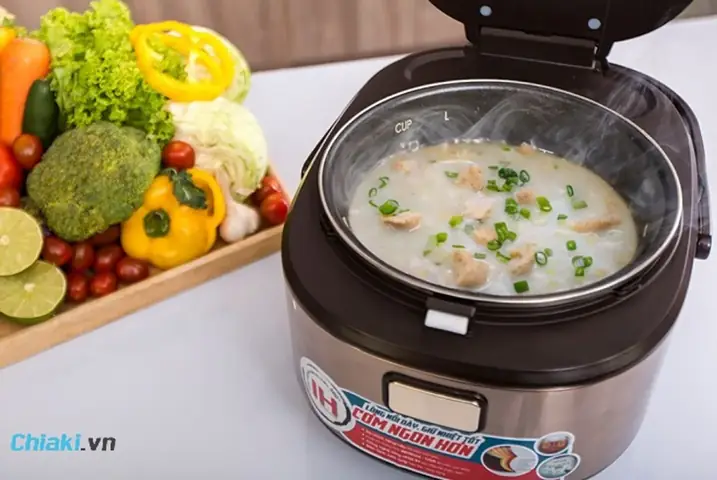 Nấu Cháo Cho Bé Bằng Nồi Cơm Điện