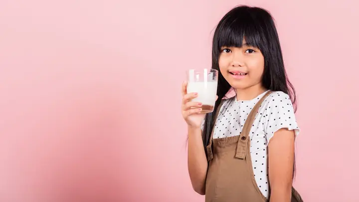 Sữa Tăng Cân Cho Bé 10 Tuổi: Lưu Ý Và Cách Chọn Đúng Phụ Huynh ...