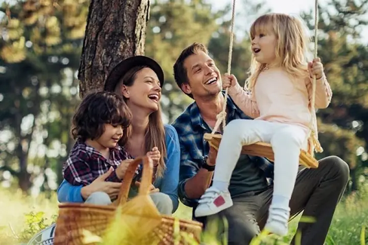 Tìm Hiểu Đôi Nét Về Ý Nghĩa Những Bứuc Tranh Vẽ Gia Đình Tìm Hiểu Đôi Nét Về Ý Nghĩa Những Bứuc Tranh Vẽ Gia Đình