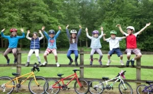 Xe Đạp Trẻ Em Từ 6 Đến 11 Tuổi Size 20 - Toan Thang Cycles